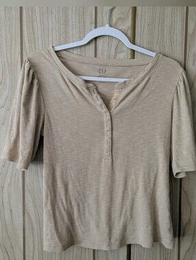 GAP Women's Cream Ribbed Henley Top